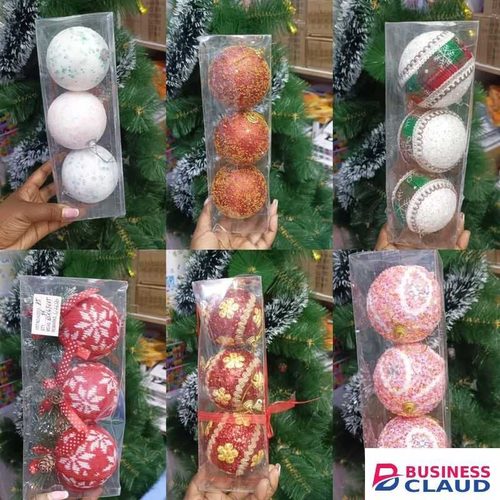 Cute Christmas Balls 3pcs – Elegant Festive Tree Ornaments for Home, Office, and Holiday Decoration – Shatterproof Hanging Baubles for Christmas Tree Décor