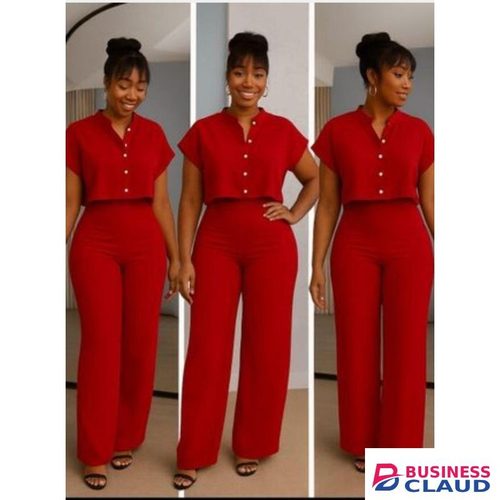 Elegant Two-Piece Women’s Lounge Set – Button Top & Wide-Leg Pants (Red)