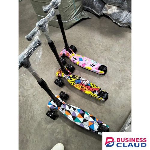 Glow & Go Kids Scooter Music & Adjustable Height