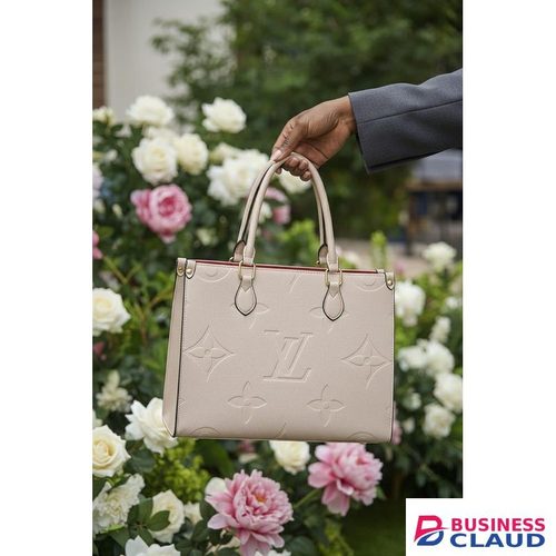 CLASSIC HANDBAG FOE LADIES