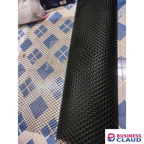 Plastic Chicken mesh for floors and walls - 300 GSM - imported