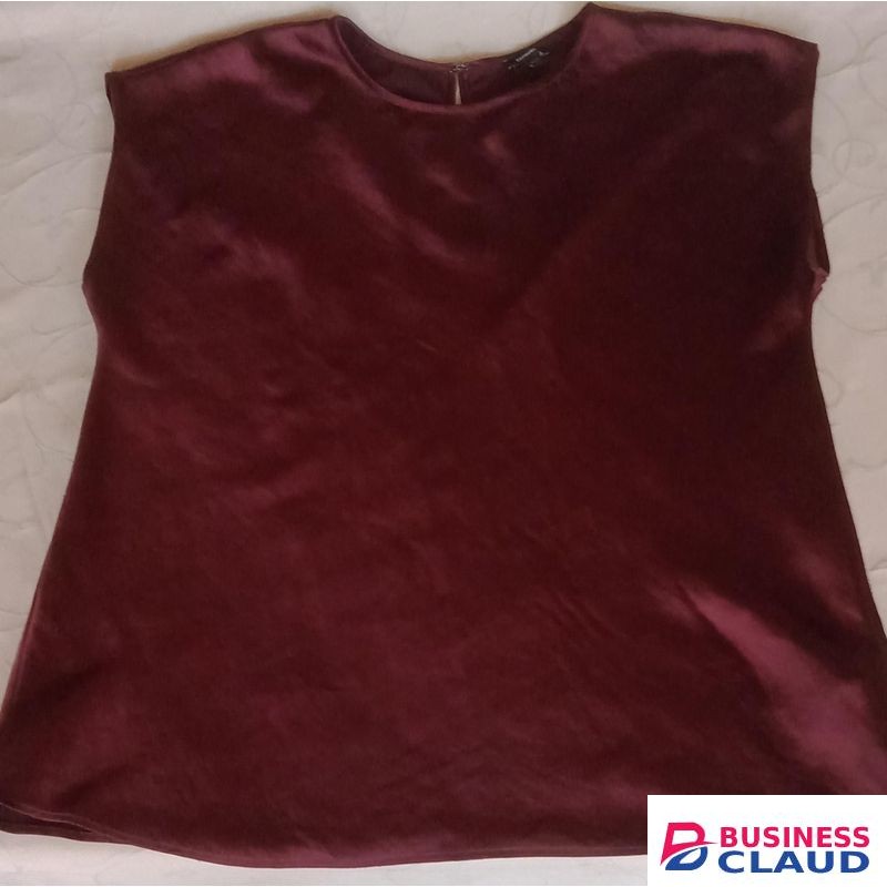 Top's Sleeveless top