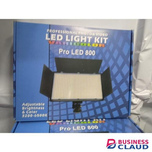 Led Down Light Led 600 Pro Video Light For Photography. With battery, Charger And Adapter
