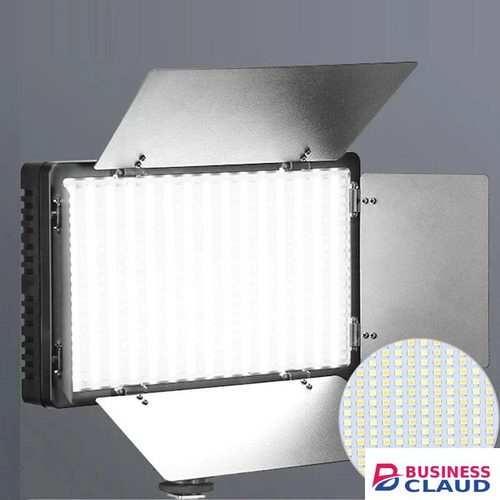 LED-U800 Bi-Color Studio LED Light with Tripod – CRI 95 for True-to-Life Color Rendering