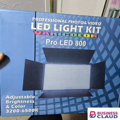 LED 800 U800 Studio Light Panel With Tripod Stand – Versatile Light For Photography, Vlogging, And Livestreaming