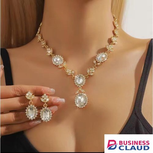 Luxury Crystal Necklace and Earrings Set Beautifully Crafted Jewellery for Women with Brilliant Shine Perfect for Formal Events Celebrations and Daily Elegance