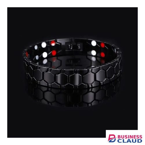 A Stylish Bracelet Made of Magnetic Titanium Alloy for Men, Featuring Waterproof And Durable Black Retro Sports Design, Perfect for Everyday Use And Special Events, a Trendy Accessory