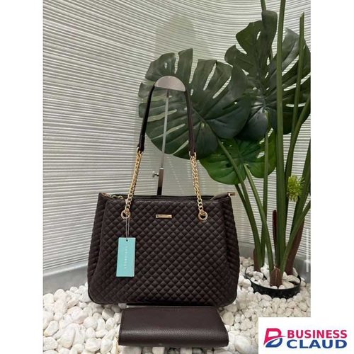 Stylish Shoulder Handbag-Elevate Your Look with this Classic