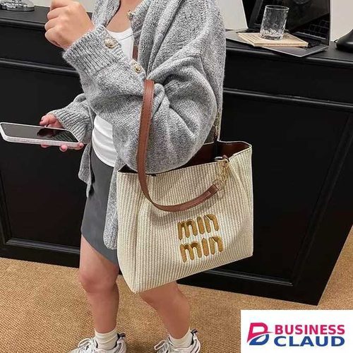 2025 New Large-Capacity Urban Simple Shoulder Bag Trendy Contrasting Color Casual Work Commuting Tote Bag