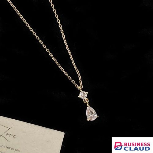 Fahion New Minimalist Waterdrop Zircon Necklace Sparkling Luxury Dainty Chain Trendy Hypoallergenic Collarbone Jewelry
