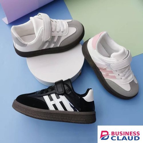 Kids fresh look sneakers, grey white