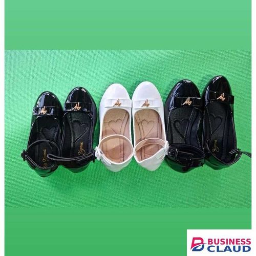 Girl's cute dolly shoes
