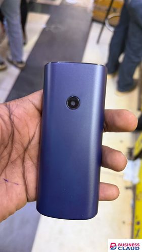 Brand New LIMITED DISCOUNT???????????????????????? !! BRAND NEW NOKIA 105 DUAL SIM CARD FEATURE PHONE WITH Bluetooth /Wireless FM/SD Slot kabambe/katululu/mulika mwizi/button feature phone Discount Feature in Cables-led-light-flashlight
