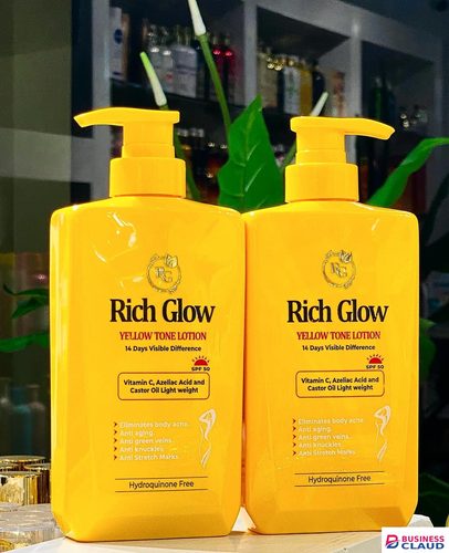 Rich Glow Yellow Tone Lotion 14 Days Visible Difference Brightens Skin Evens Yellow Undertone Infused With SPF 50, Vitamin C, Azelaic Acid And Castor Oil Lightweight Formula in Kenya-premium-incense-scent