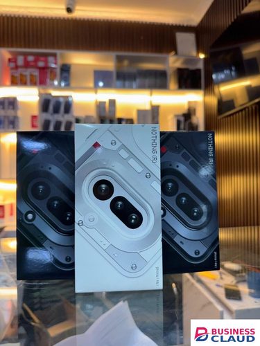 Brand-new 🔥🔥Nothing phone 3a lite 8GB RAM 256GB storage ;5G enabled ,6.77 inch 120Hz AMOLED display ,MediaTek dimensity 7300pro processor ,50MP triple rear camera ,5000mAh battery with 33W charging.