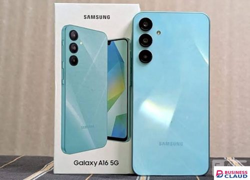 New budget friendly samsung galaxy A16,6.7" HD+, super AMOLED display with bright resolution and 90Hz refresh rate for smooth scrolling android OS updates.