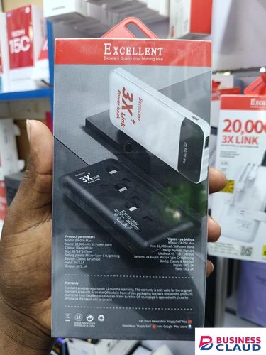 LIMITED TIME OFFER!! EXCELLENT 20,000MAH POWER BANK, 3X LINK, TYPE-C, MICRO, USB, LIGHTNING, Standard DC 5V/2.1A input and output for quick device charging, onboard screen to show percentage. Limited time offer in Cable-black