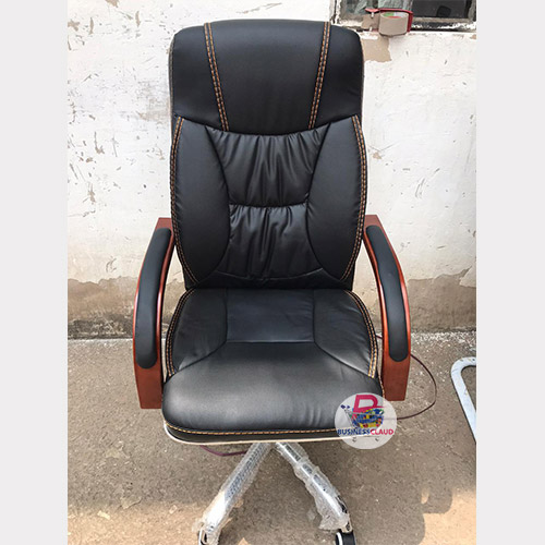 Black Carrera Leather High Back Chair