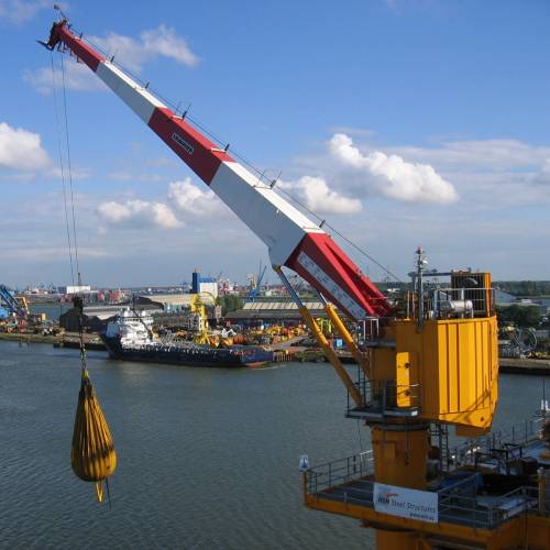 Liebherr RL 900 Ram Luffing Crane Featured