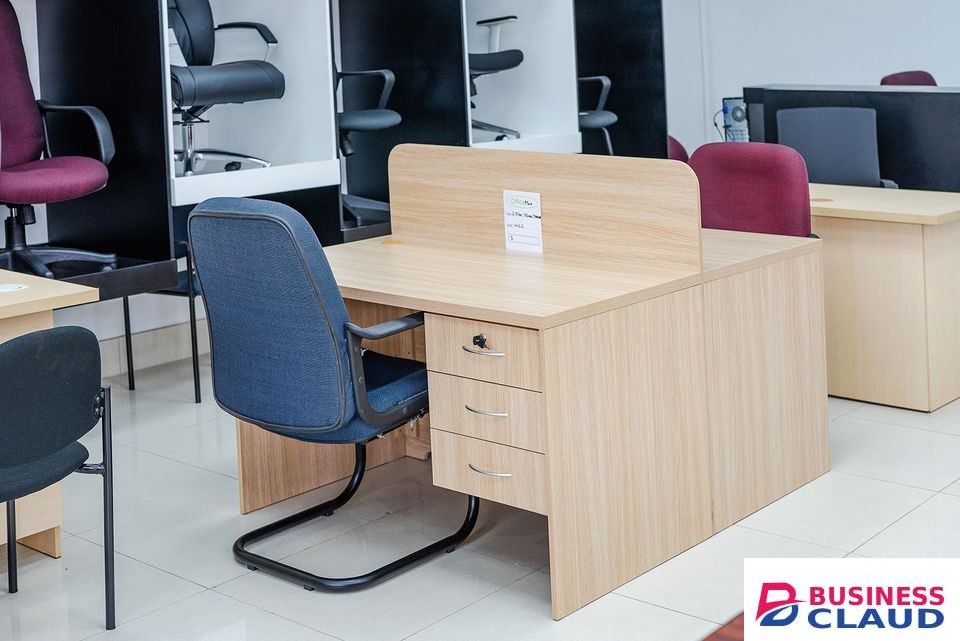 Two way modular custom office workstation