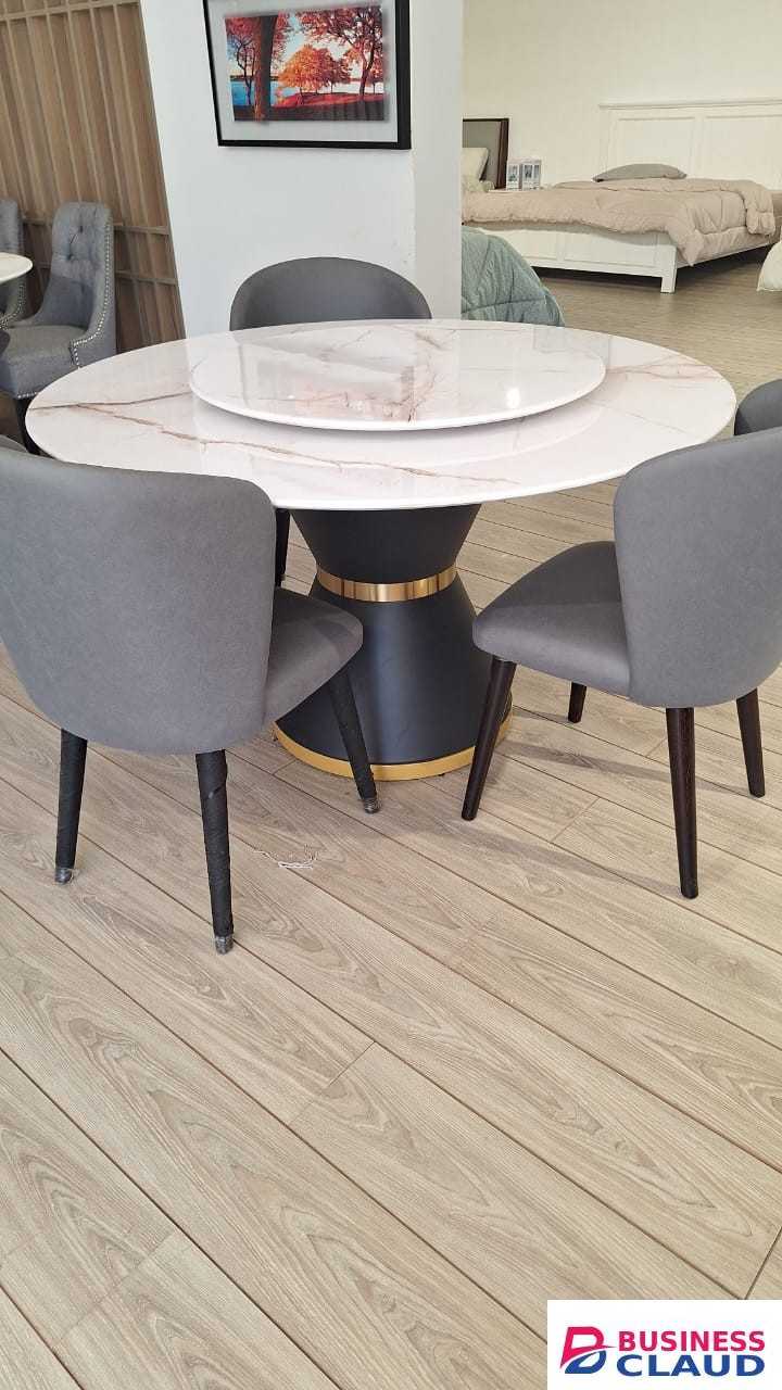 Rotating Circular Dining Set