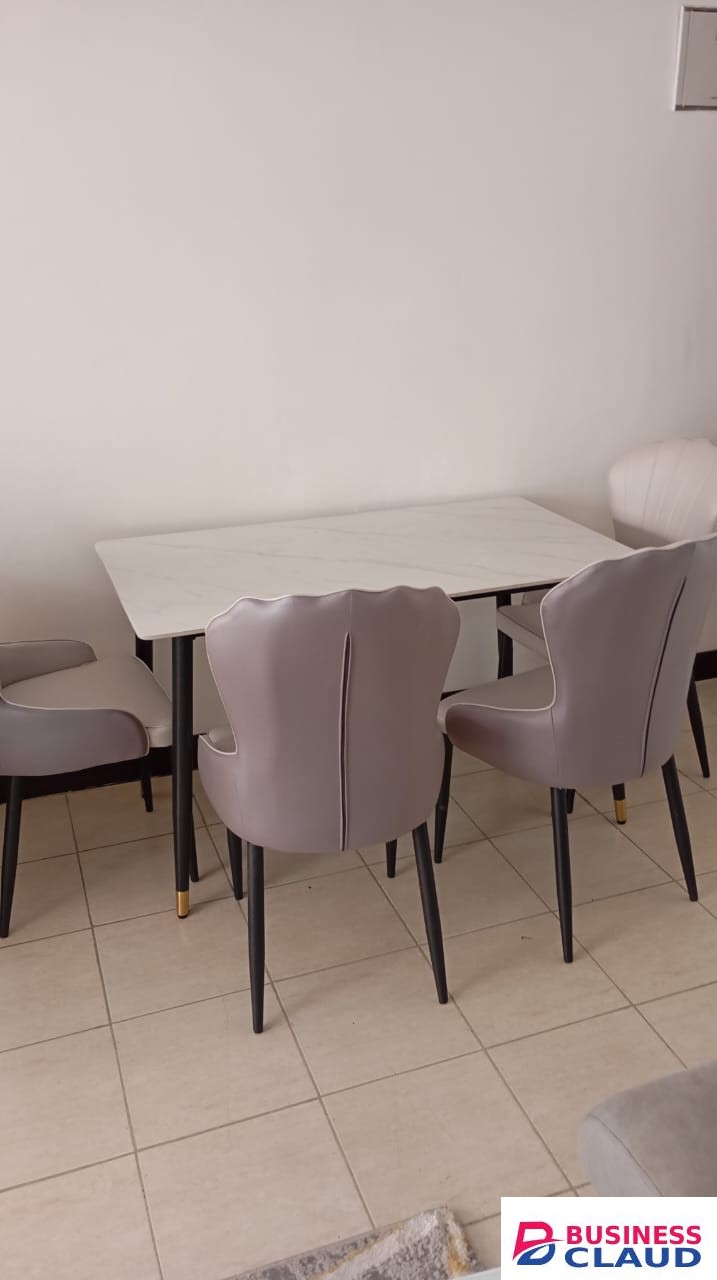 4 Seater Marble Dining Set