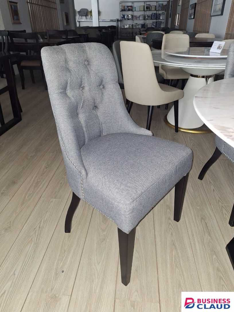 Rumi Tufted Dining Chair