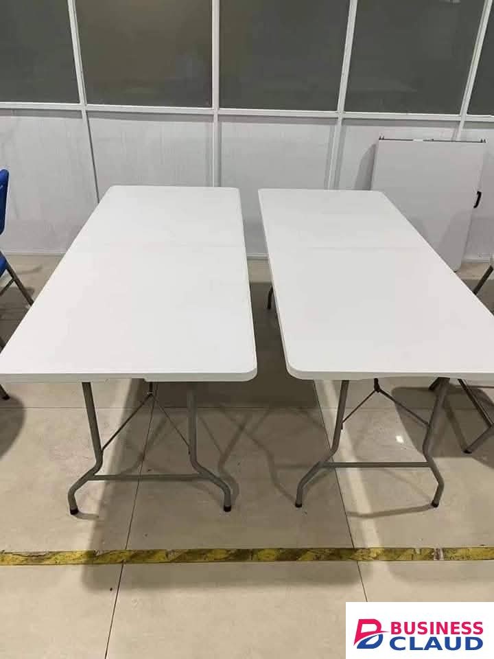 White Foldable Table