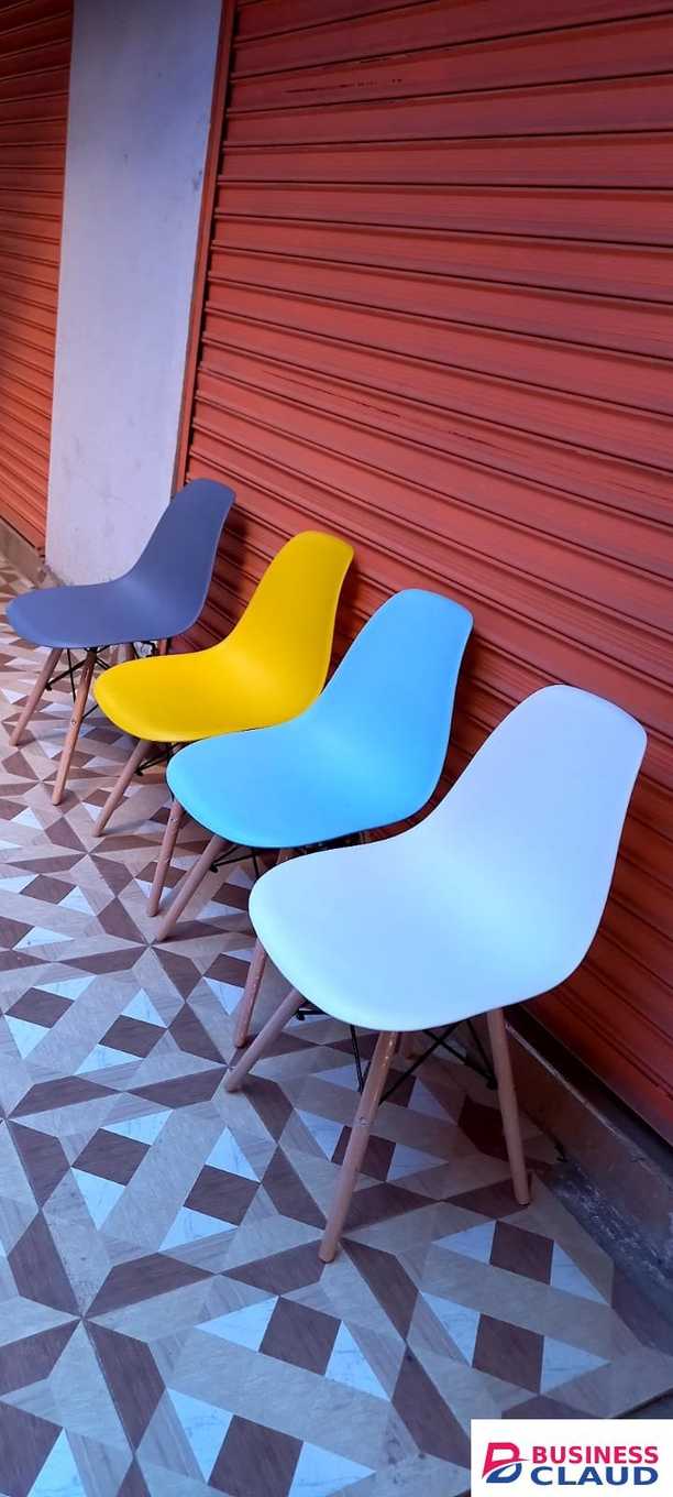 Aemes Chair