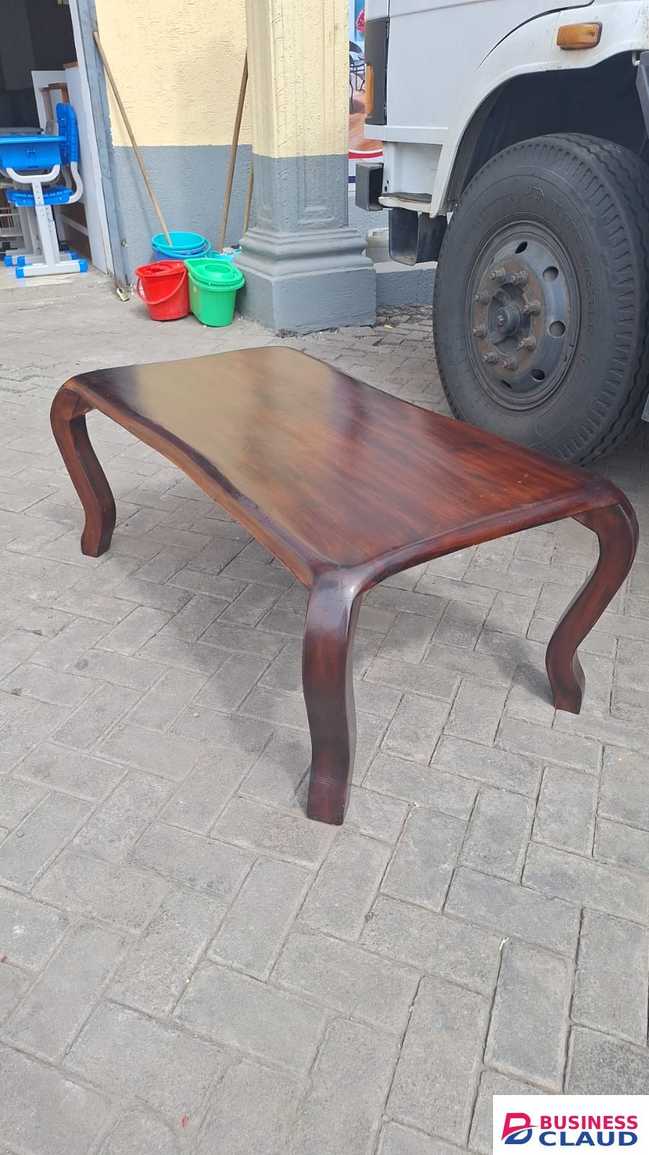 Queens Leg Coffee Table