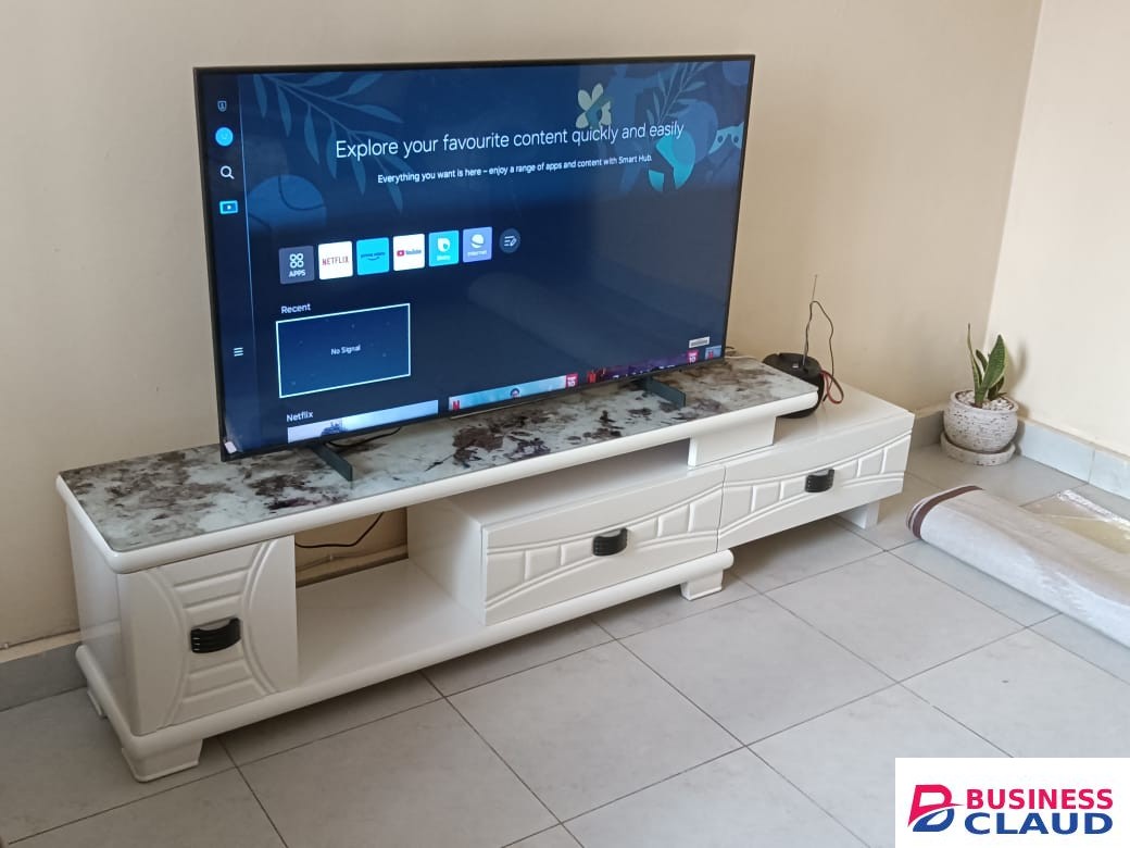Extendable TV Stand