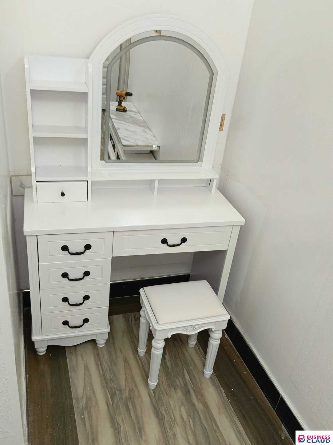 Modern Dressing Mirror
