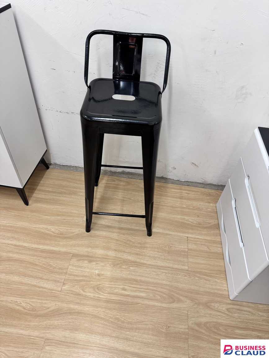 Metal Bar Stool