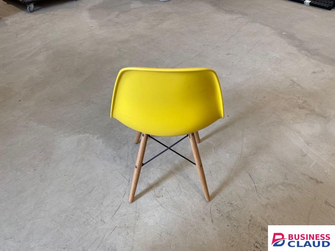 Eames Plastic Dinning Seat - Furniture Mart | Classy Furniture Designs.