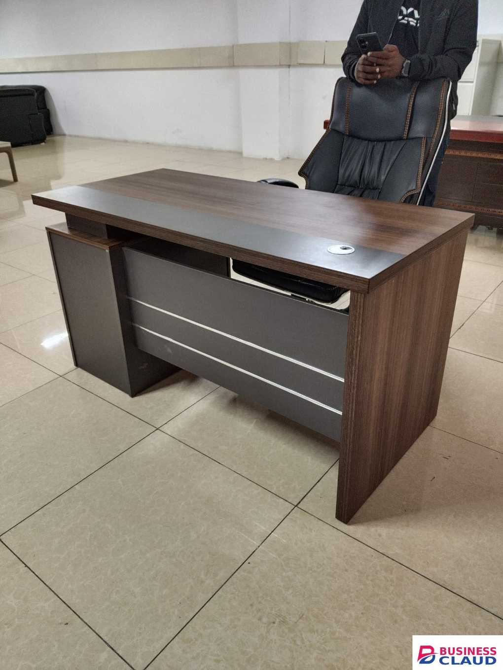 1.6 Meters Mahogany Office Desk - Furniture Mart