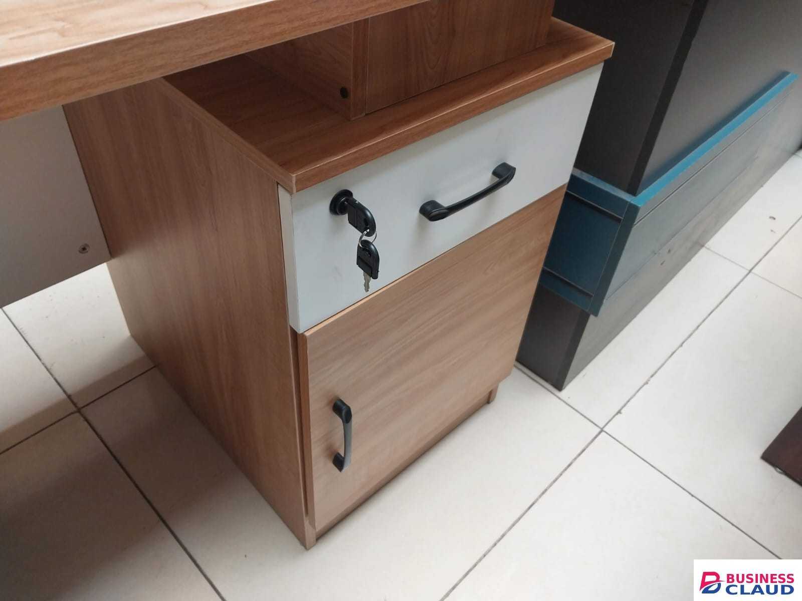 1400mm executive office desk - Furniture Mart , Economic desks