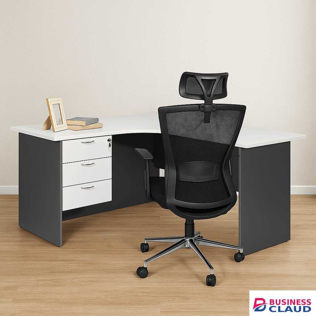 1.4M Curved Office Desk