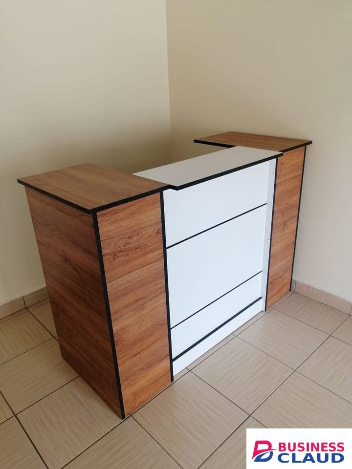 1600mm Reception Desk