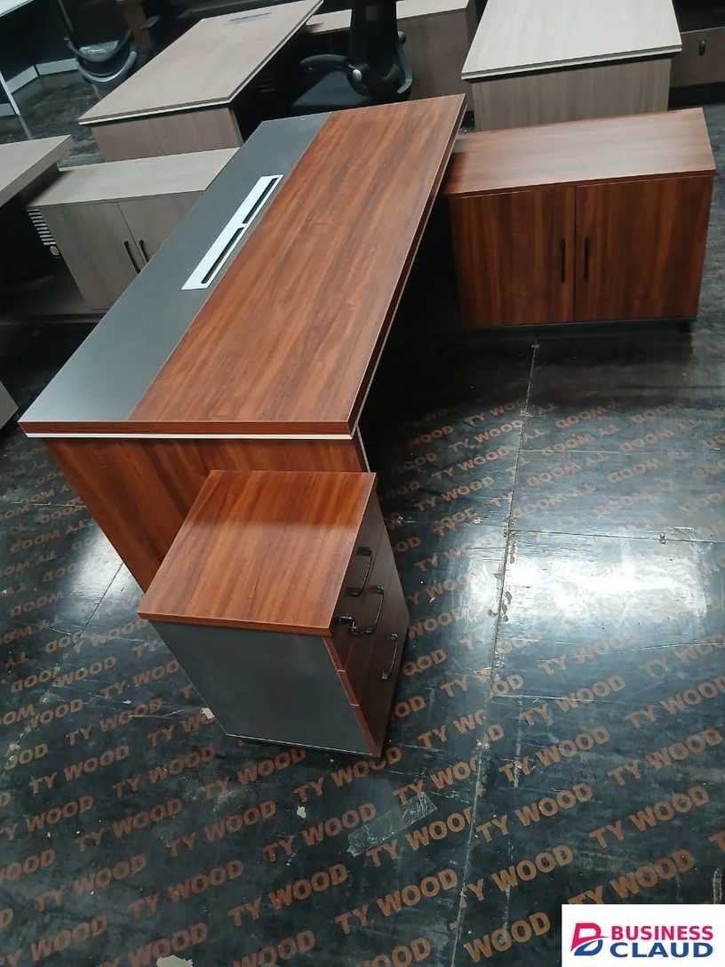 2.0m Executive Office Desk