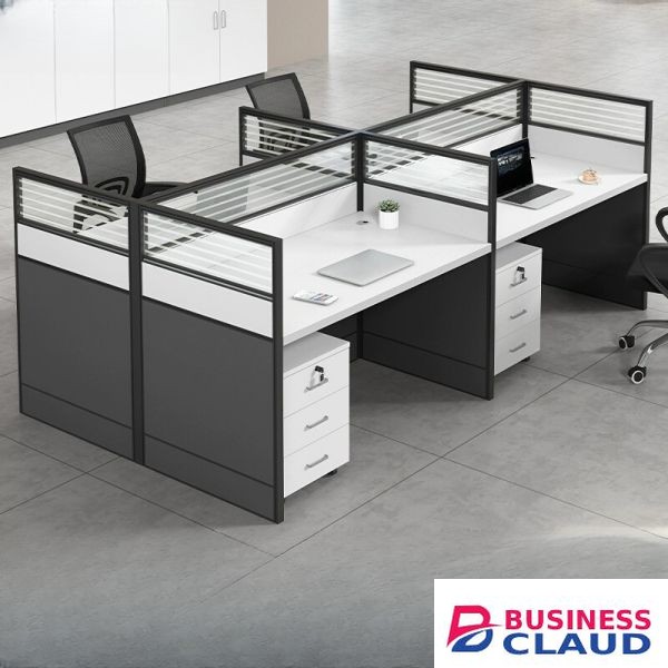 4 Pax Partition Office Table