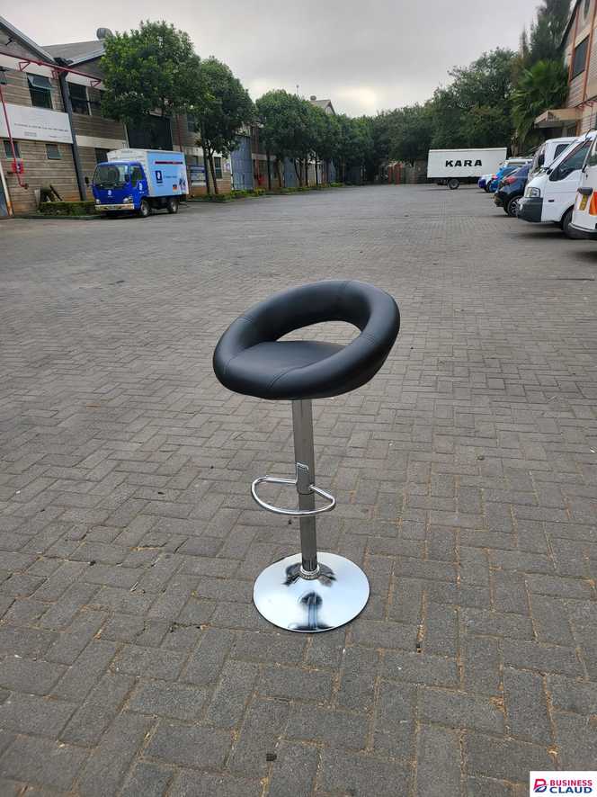 Swivel Barstool-black