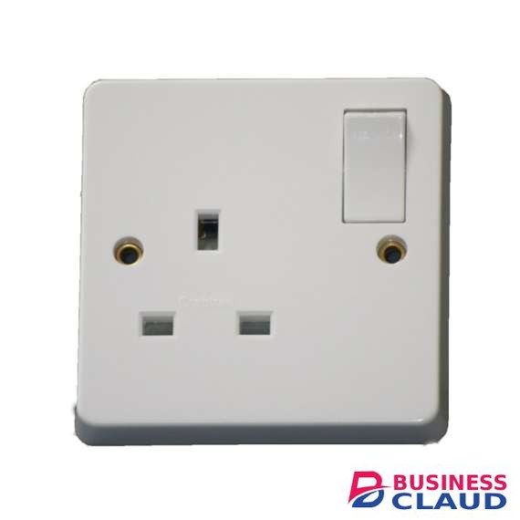 Carl and Gilberts 13A Single Socket