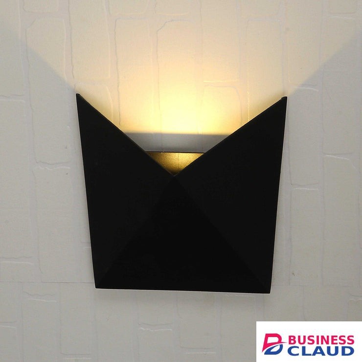 Tronic LL 6010-BK-WW Pyramid Wall Light