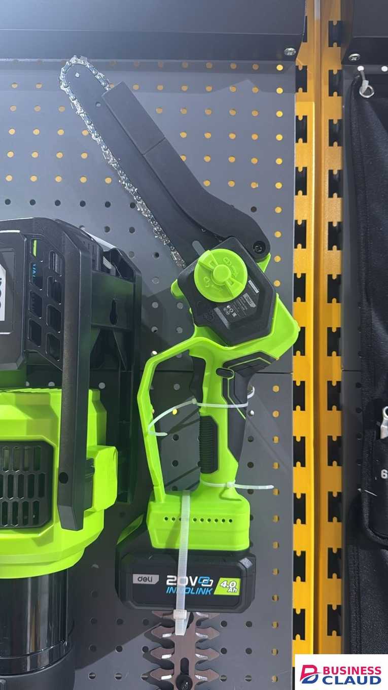 Deli Portable Electric Hand saw