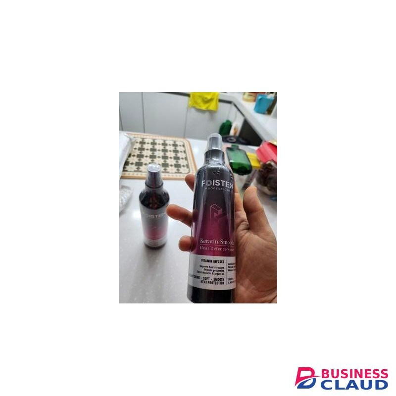 Foisten Heat Protection Spray for Frizz Control-Keratin Smooth Defence Spray Prevents Damage from Straighteners, Curling Irons & Blow Dryers Enriched with Vitamin and Argan Oil-260mL + Free Edge Brush.