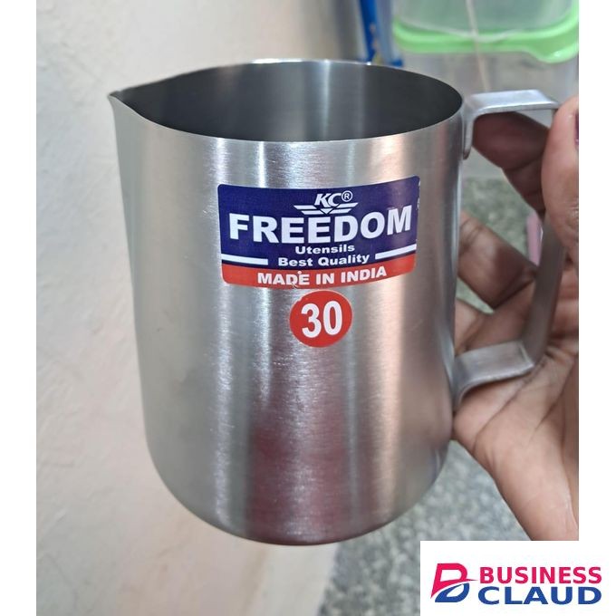 Stainless Steel Milk Frothing Pitcher, With A Capacity Of 30oz