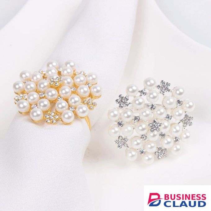 Napkin ring holder with beads