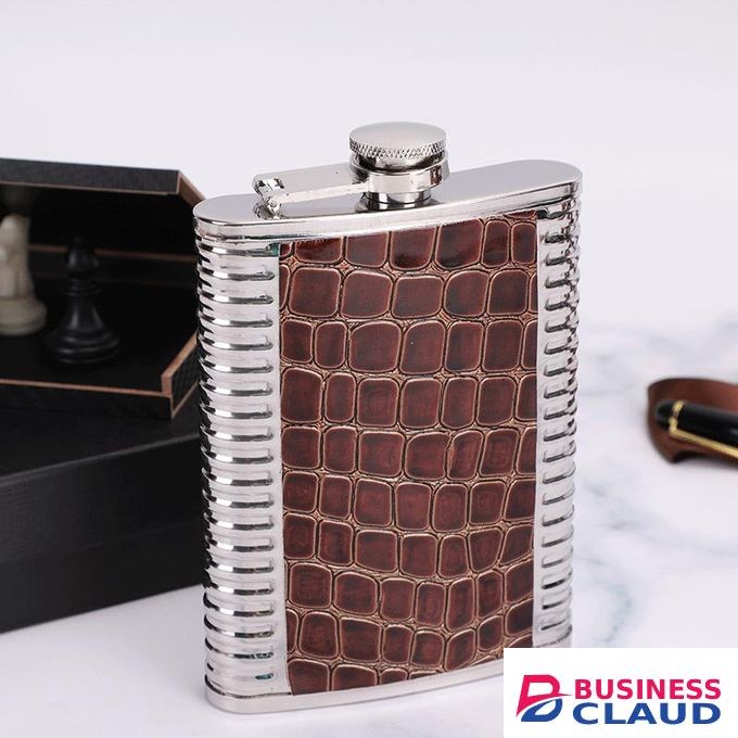 200ml Hip Whisky Insulated Bottle/Flask With Two Tot Cups
