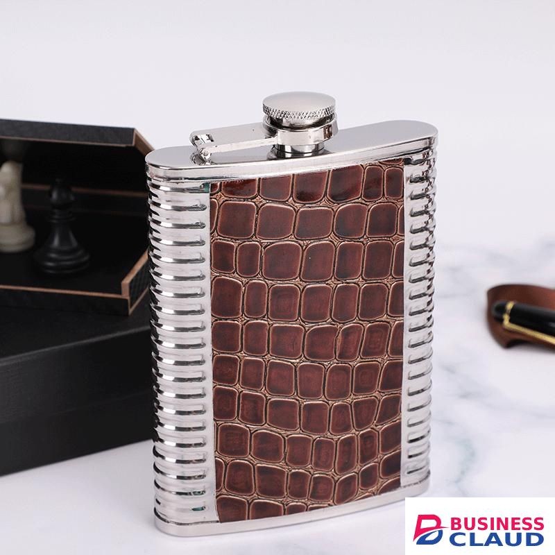 200ml Hip Whisky Insulated Bottle/Flask With Two Tot Cups