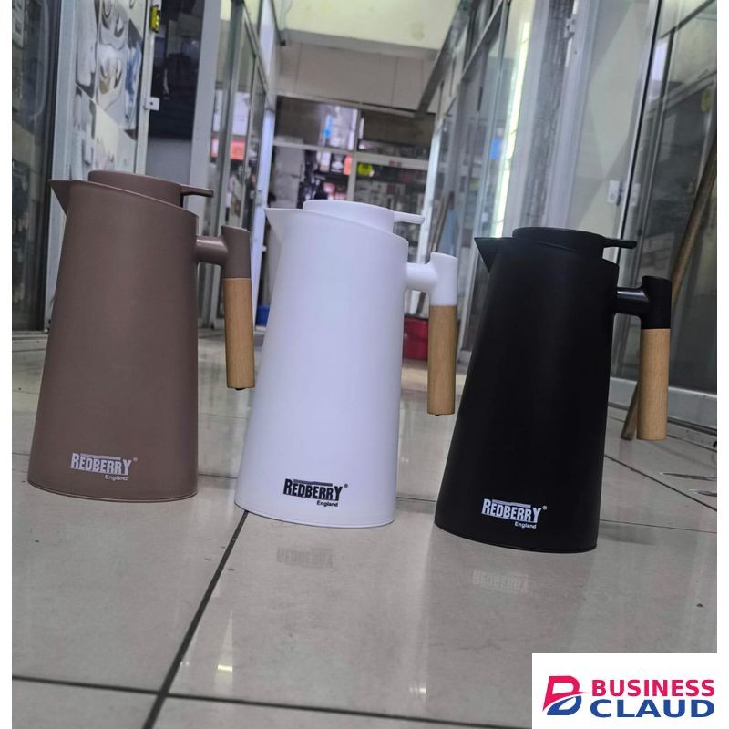 Colourful Redberry Flask with a bamboo handle Size -1Ltr Keeps hot and cold for 24hrs.